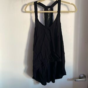 Black Hi-Low Fringe Back Detailed Tank Top Small
